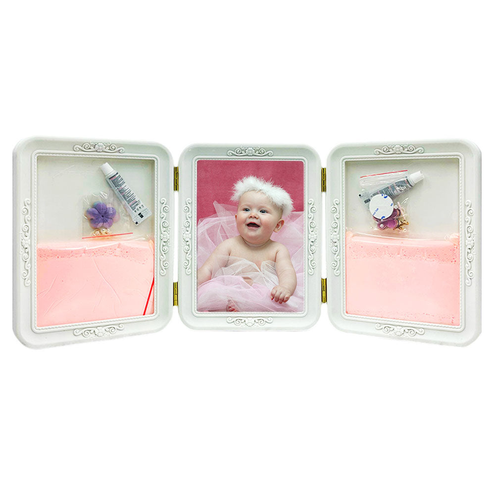 Rama foto tripla cu amprenta roz