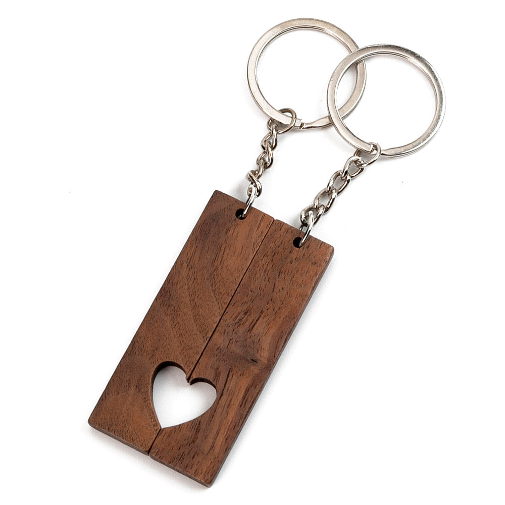 Set 2 brelocuri gravabile inima cuplu