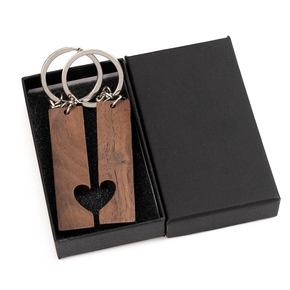 Set 2 brelocuri gravabile inima cuplu