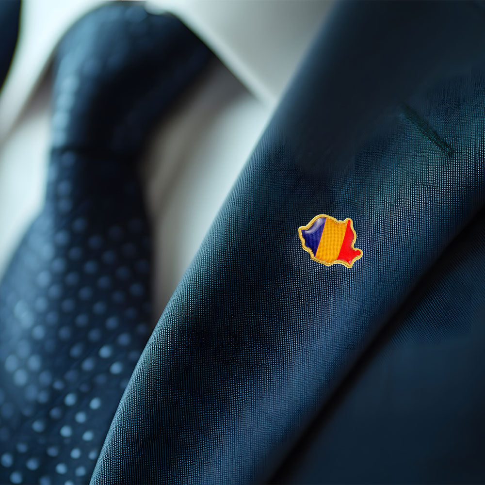 Pin metalic auriu tricolor ROMANIA