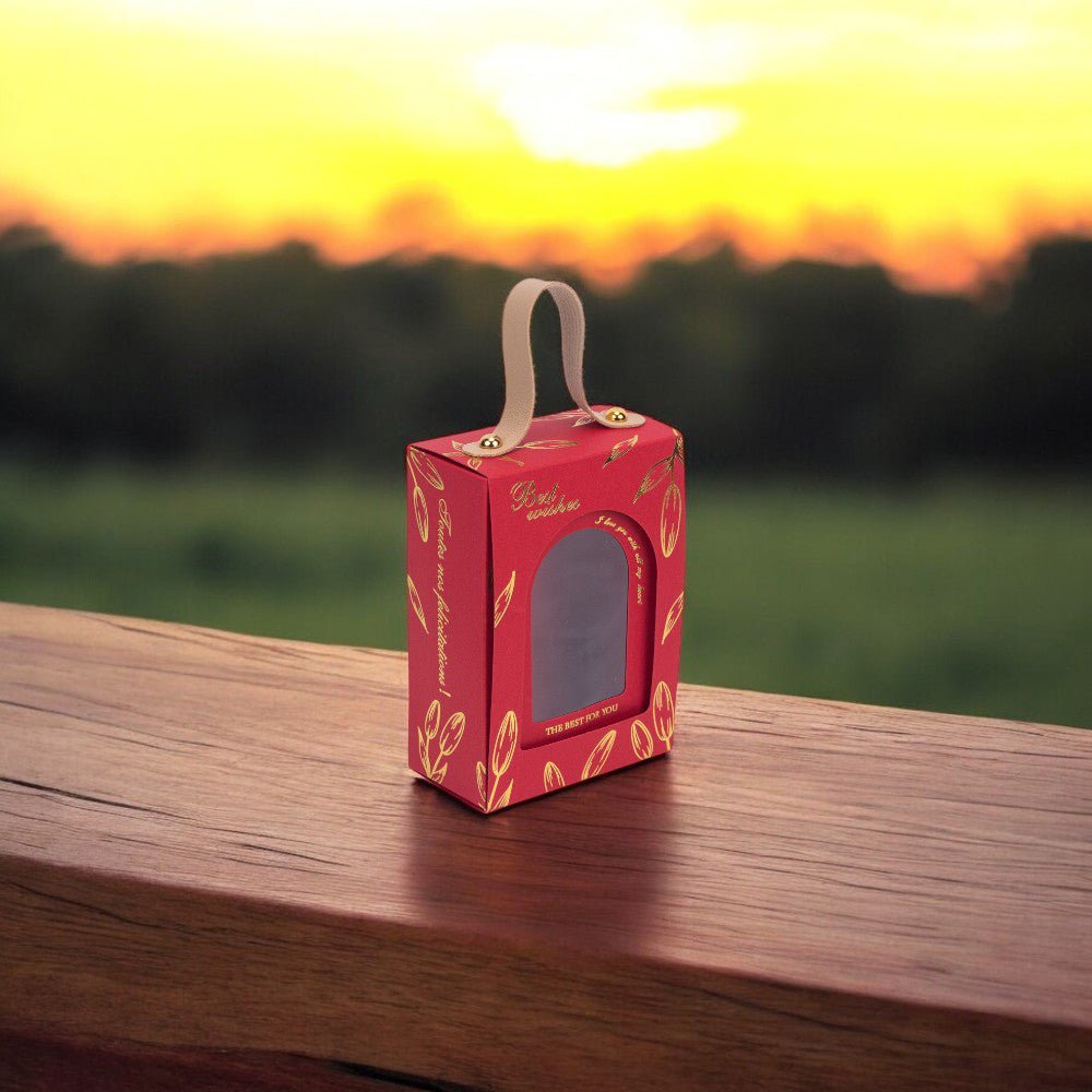 Cutie dreptunghiulară cu fereastră arcadă și mâner din piele - roșu (set 50 buc) 8.8x4.8x12.5cm - CraftUp