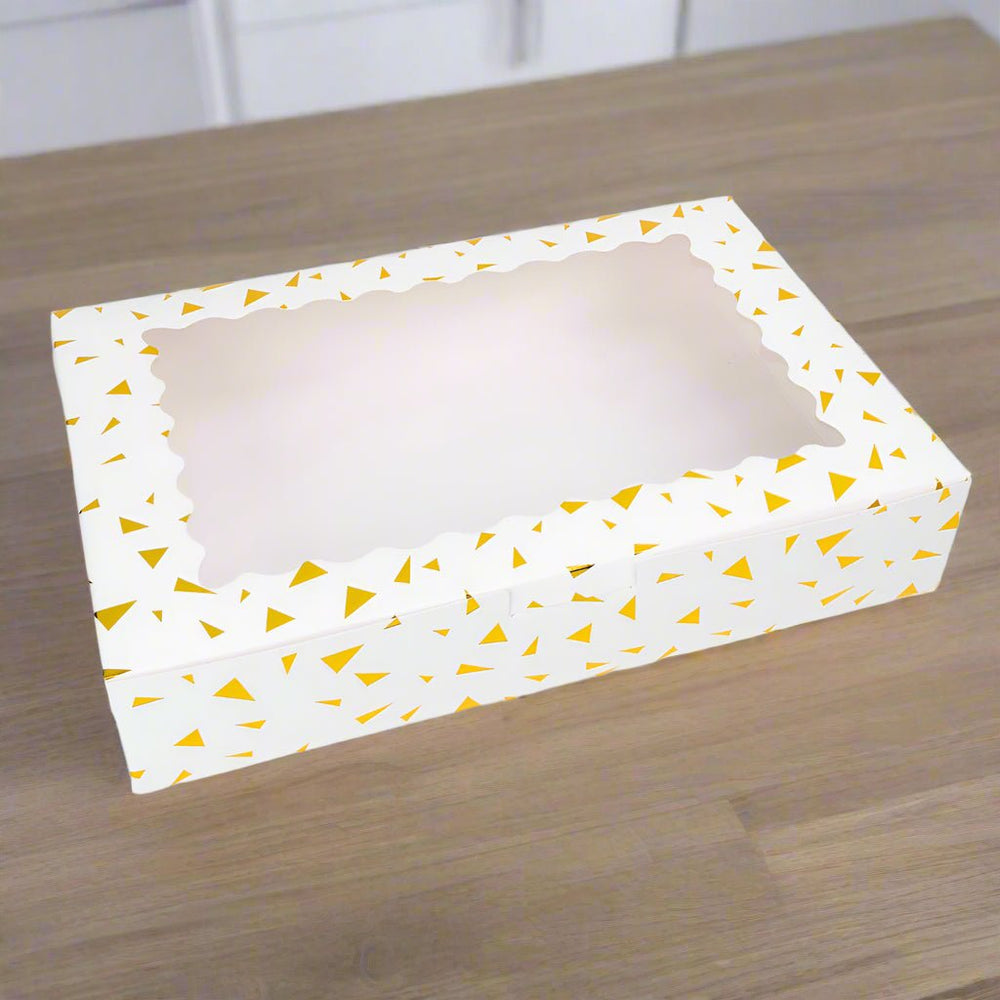 Cutie dreptunghiulară din hârtie cu model triunghiuri și fereastră - alb (set 25 buc) 30x20x6cm - CraftUp