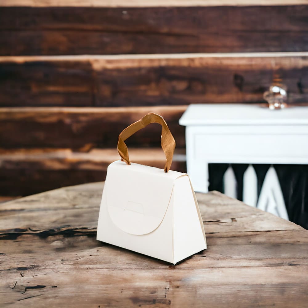 Cutie mică gentuță cu panglică maro din satin - alb (set 50 buc) - CraftUp