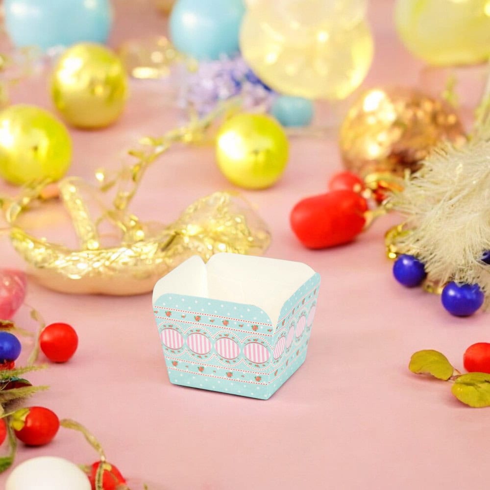 Cutie mică pătrată deschisă cu design - model 3 buline (set 100 buc) - CraftUp