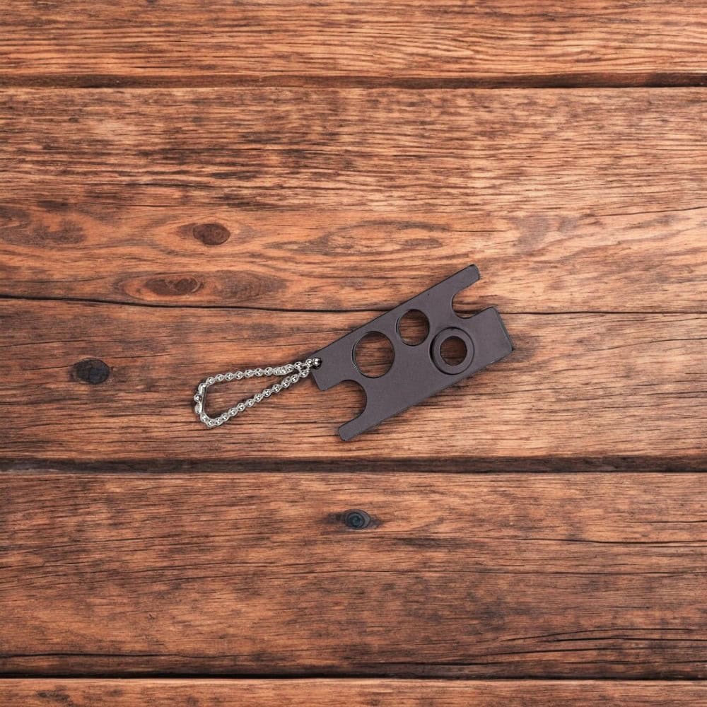 Deschizător pentru diferite capace și sticluțe cu lanț - Negru - CraftUp