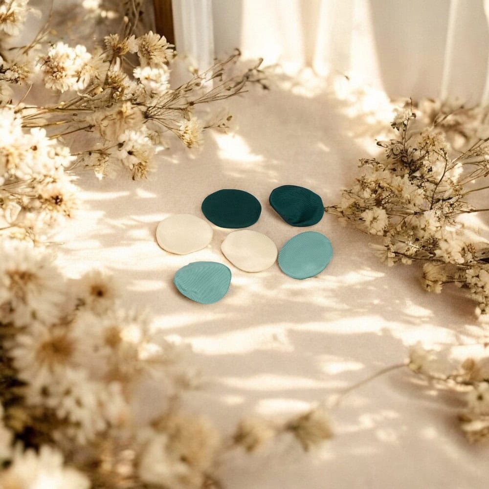 Petale textură mătase - model 2 nuanțe de Verde Închis (set 200 buc) - CraftUp