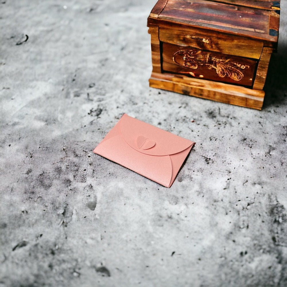 Plicuri hârtie cu închidere în formă de inimă - roz (set 20 buc) 10x7cm - CraftUp