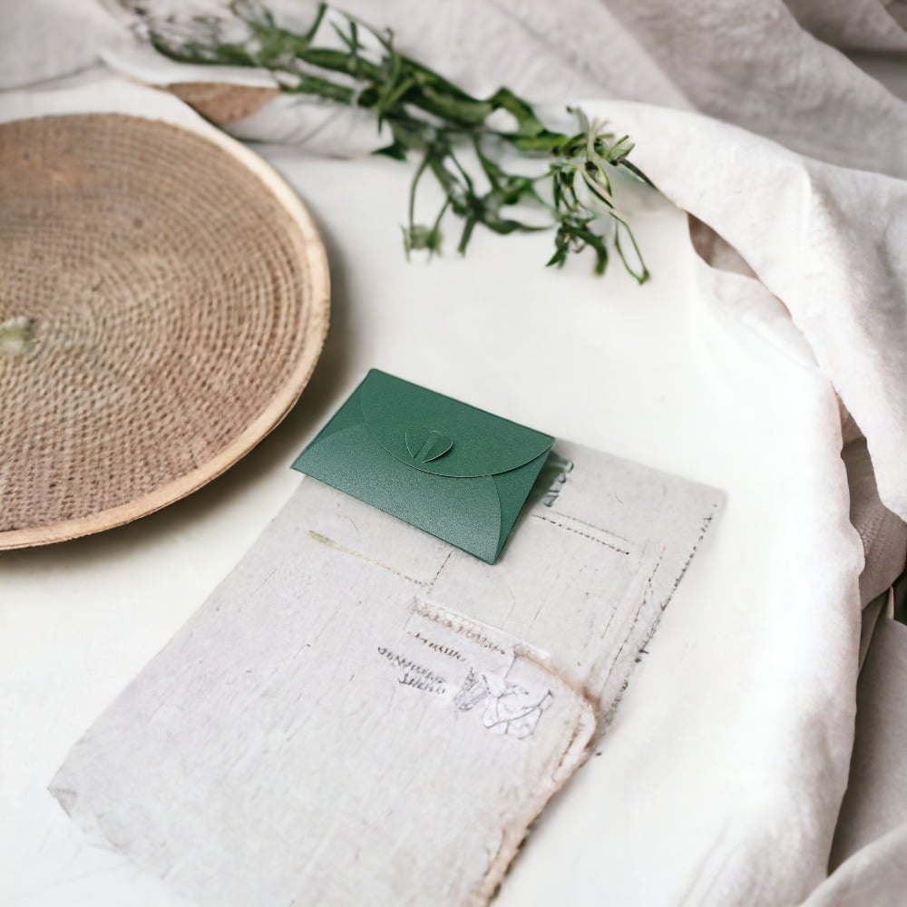 Plicuri hârtie cu închidere în formă de inimă - verde (set 20 buc) 10x7cm - CraftUp