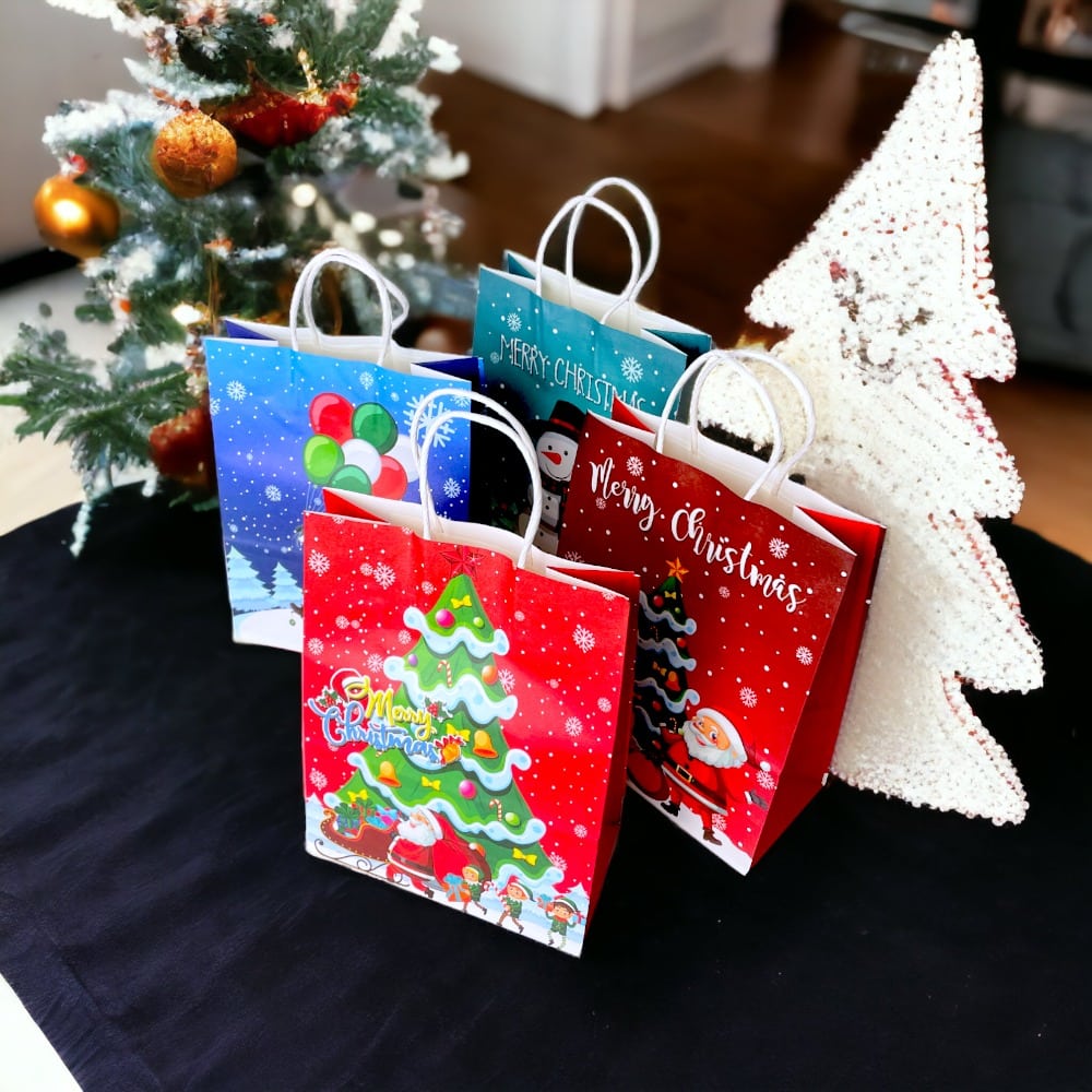 Pungi cadou Crăciun hârtie kraft mix 4 modele - model 6 A venit Moșul (set 12 buc) - CraftUp