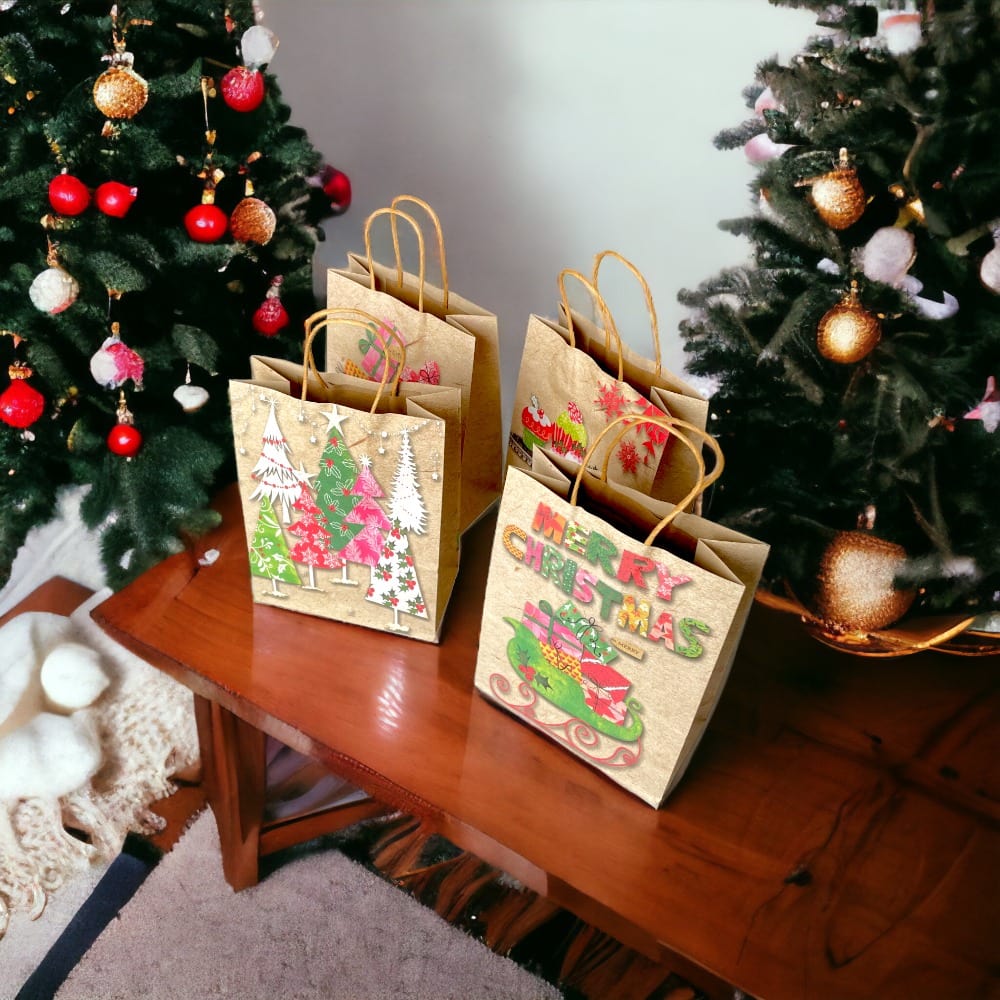 Pungi cadou Crăciun hârtie kraft mix 4 modele - model 7 Cadourile Moșului (set 12 buc) - CraftUp