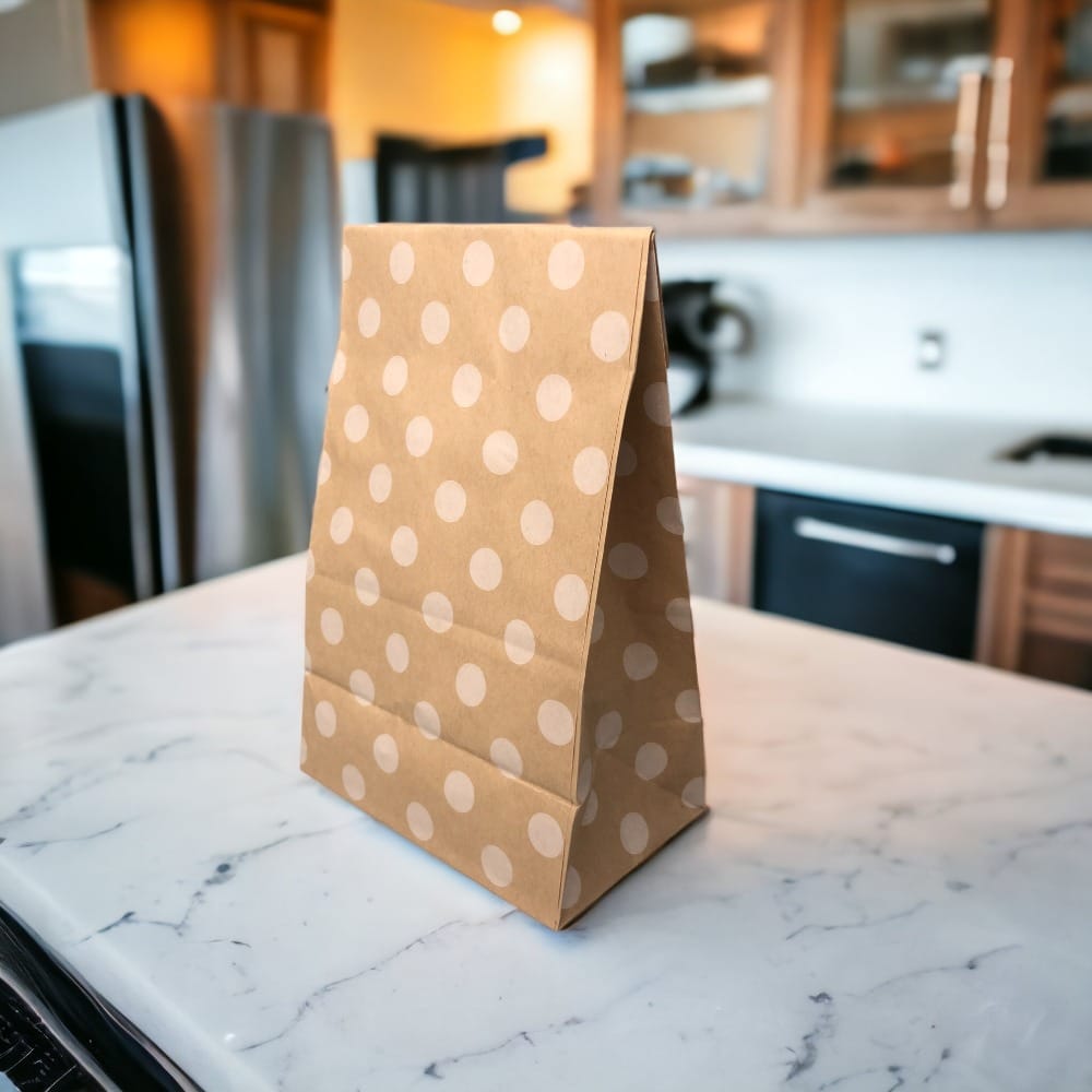 Pungi dreptunghiulare cu buline, sfoară, etichetă și sticker (set 30 buc) 24x13x8cm - CraftUp