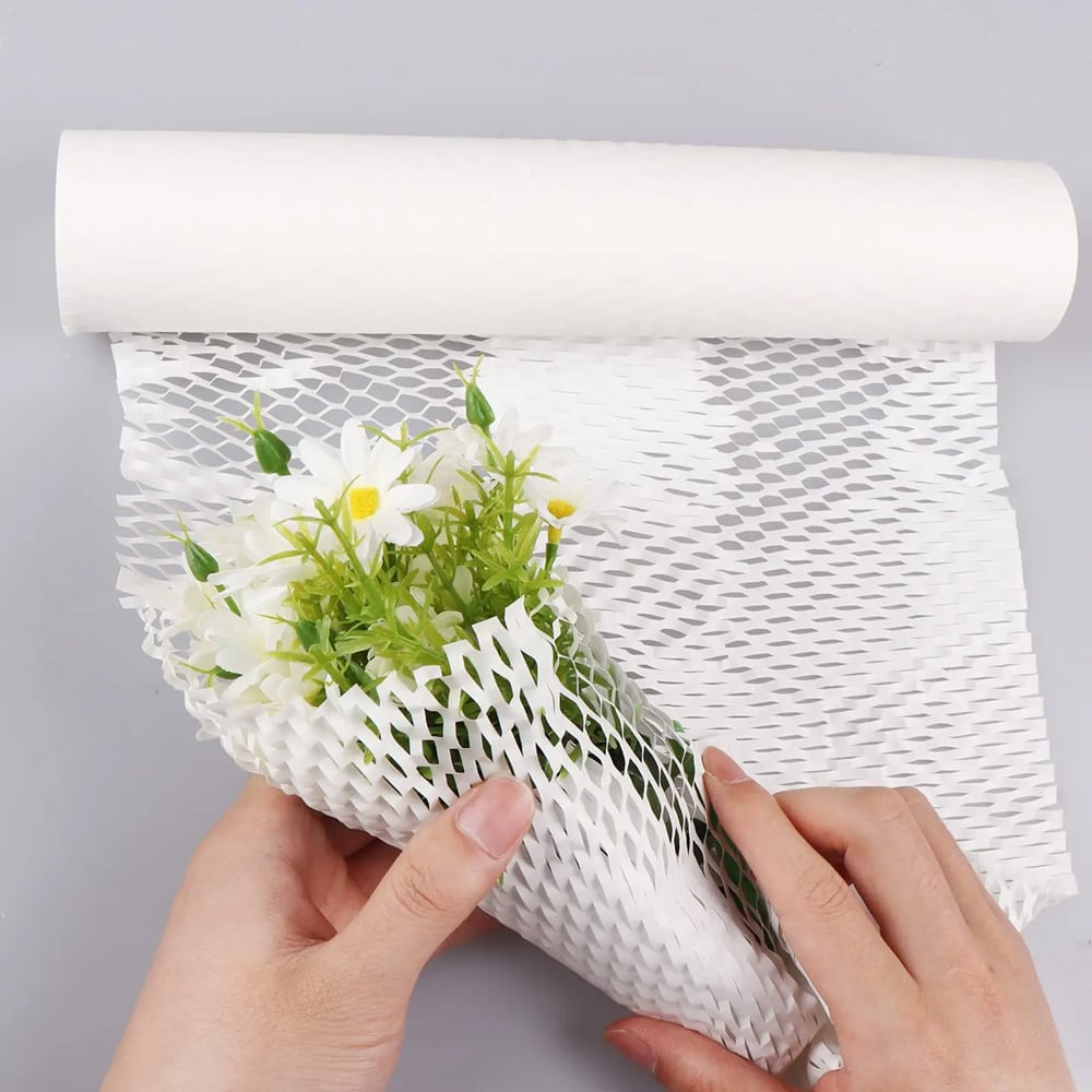 Rolă hârtie kraft fagure 50cm x 50m - alb - CraftUp