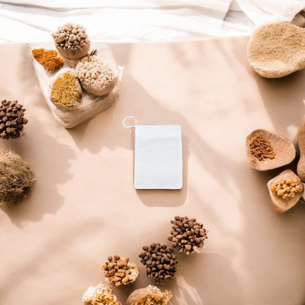 Săculeț non woven mic cu sfoară - alb 6x8cm (set 100 buc) - CraftUp